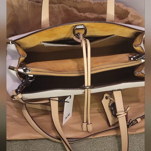 Coach Cooper Carryall In Colorblock With Rivets - Picture 5 of 16